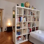 Altido Cosy 2-Bed Flat In Milan\'S Heart